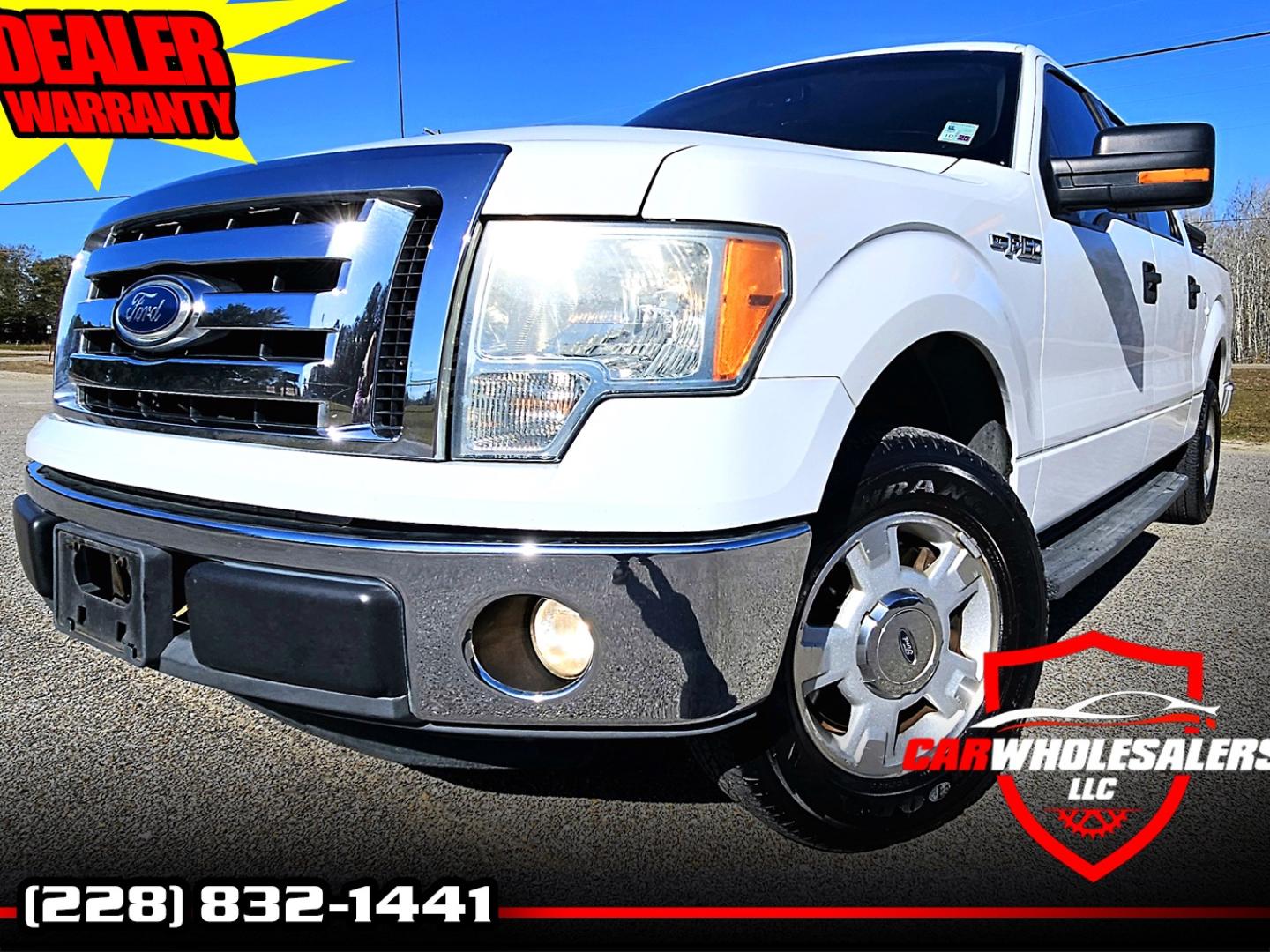 2011 White Ford F-150 LXT SuperCrew 5.5-ft. Bed 2WD (1FTEW1CM3BF) with an 3.7L V6 DOHC 24V engine, 4-Speed Automatic transmission, located at 18001 Kellogg Rd, Saucier, MS, 39574, (228) 832-1441, 39.421459, -76.641457 - Photo#0